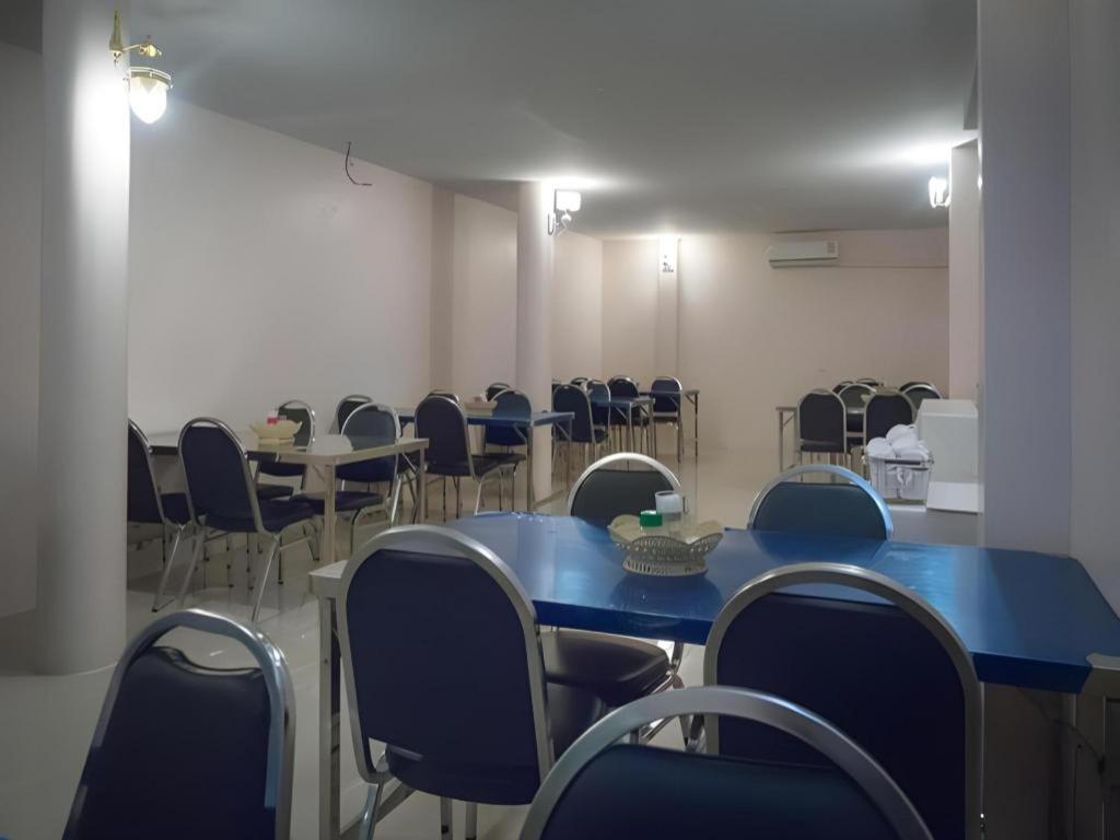Bird Room Hotel - Pratunam Бангкок Экстерьер фото