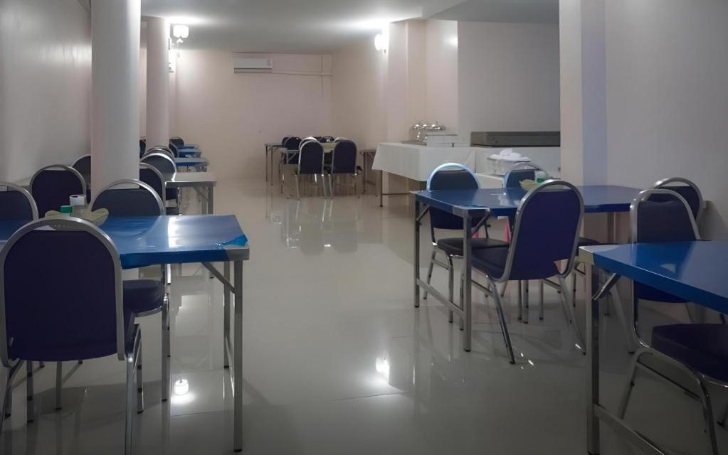 Bird Room Hotel - Pratunam Бангкок Экстерьер фото