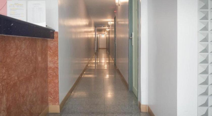 Bird Room Hotel - Pratunam Бангкок Экстерьер фото